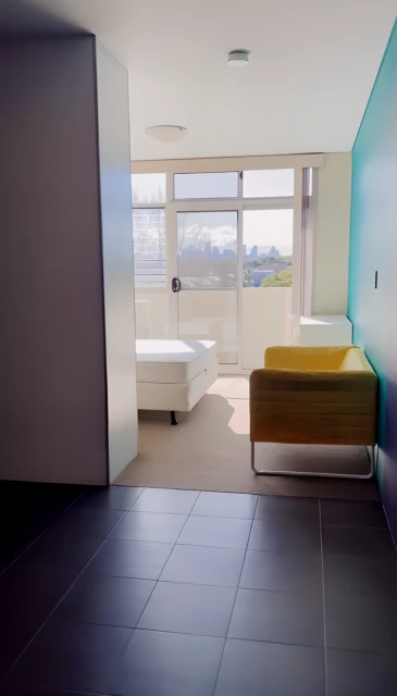 1/23-25  strachan street 2