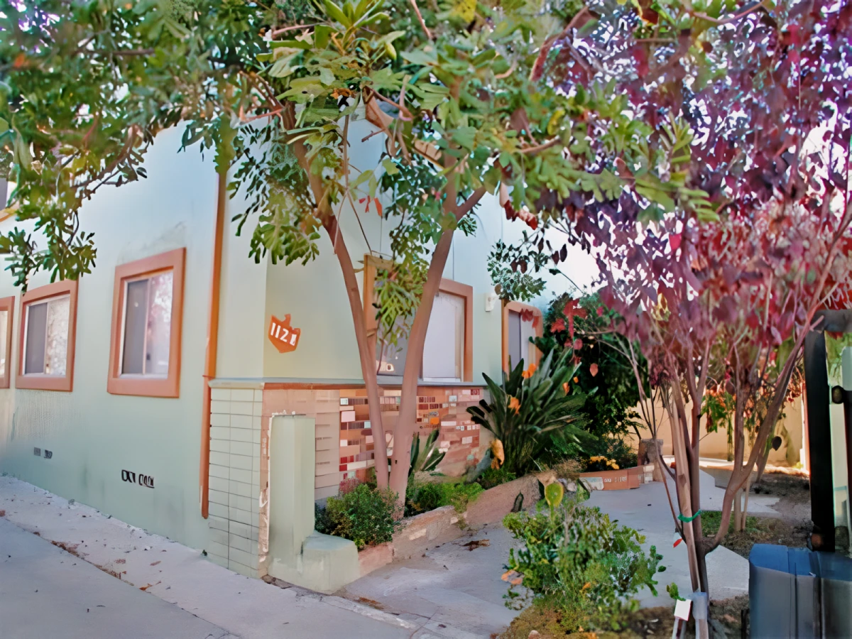 1126-1128 W. 36th Pl. 0