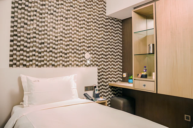 CITY INN 2