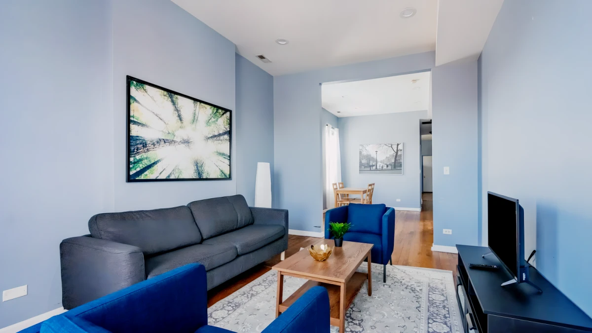 1945 West Cermak Road - ที่พักนักศึกษาในชิคาโก