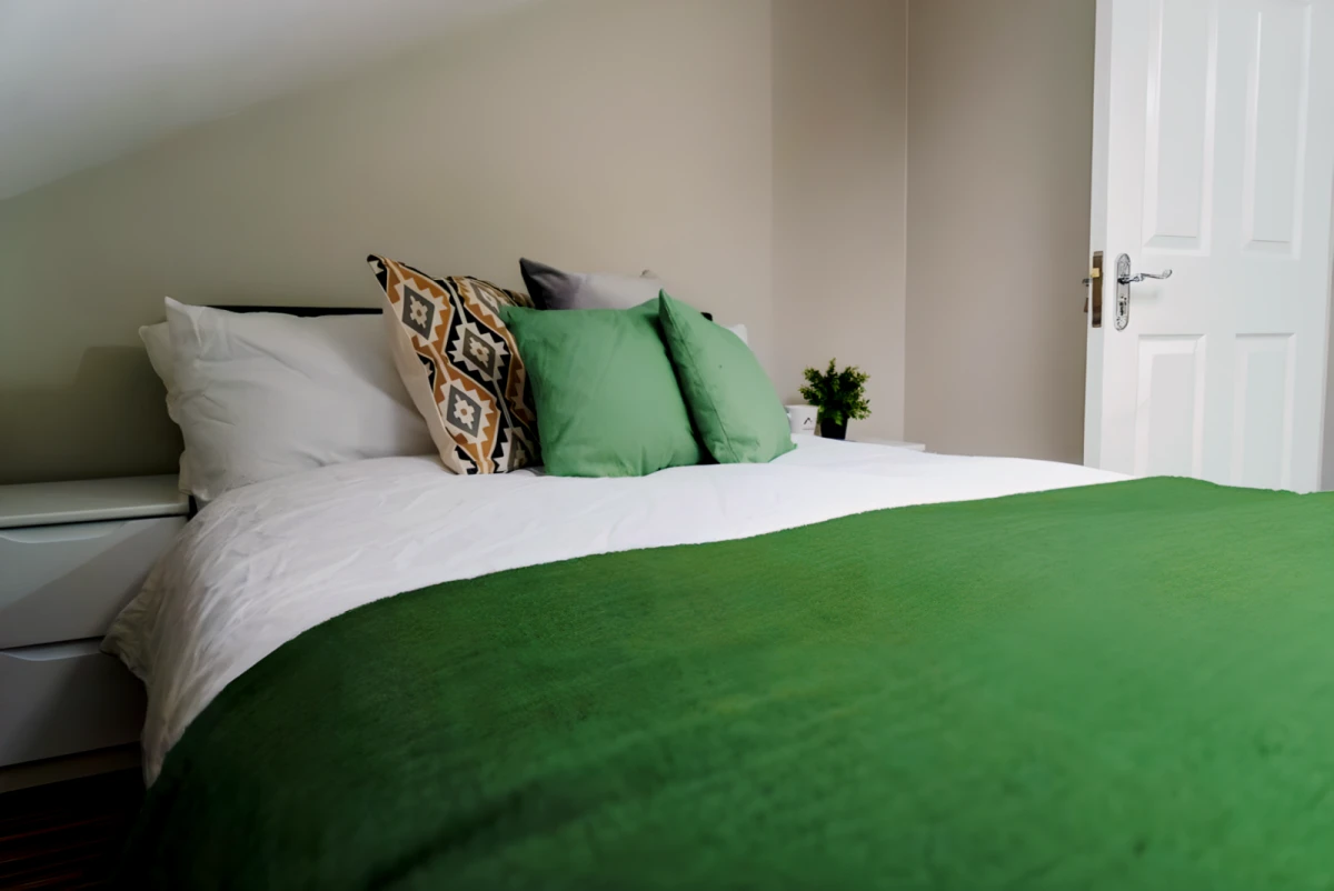 5, Ashfield Road, M13 0YP 0