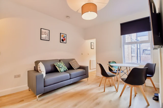Ullswater Street, LE2 7DT 1