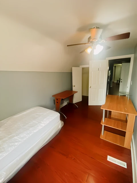 312 Westcott St 3