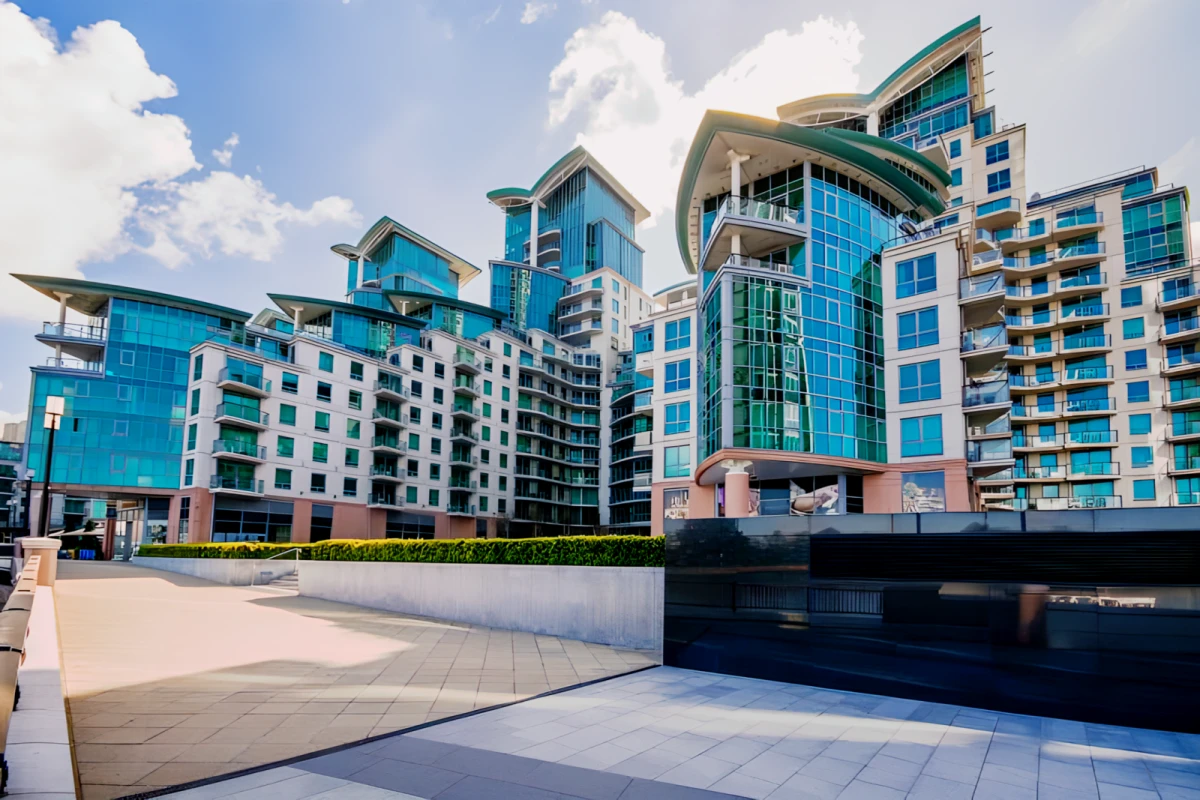 St George Wharf 0
