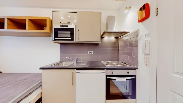 Nevern Place 22862# 2