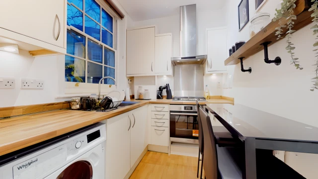 Denbigh Street 23497# 3