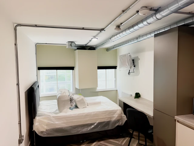Flat 5, Market Street, NG1 6HY 1