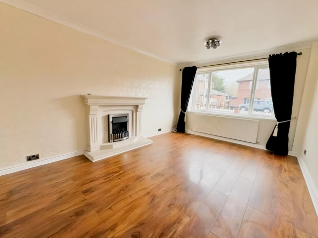 St James Approach 24558# 1