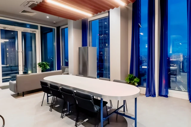 Miles Street 24621# 4