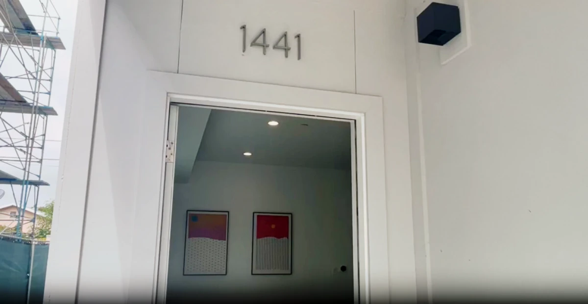 1441 W 37th Dr - Los Angeles student accommodation