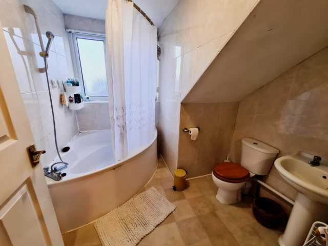 Beechwood Walk 25414# 4