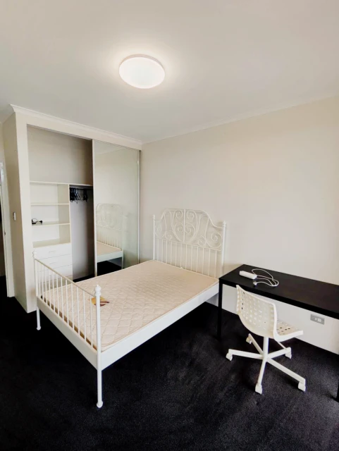 255 Anzac Parade 3