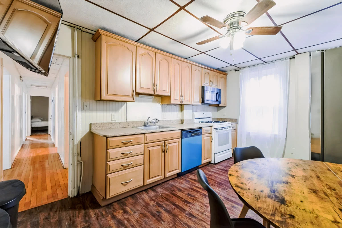 Harvard Square (Cambridge) #1808 0