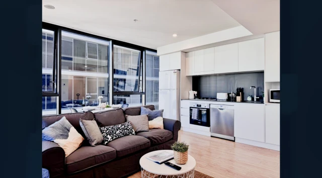 1 Cordelia St 3