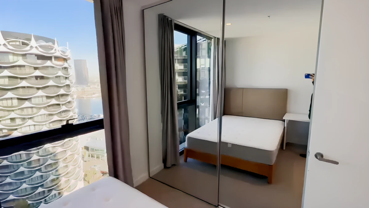 421 Docklands Drive 0