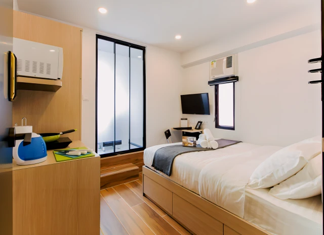 Pearl City Mansion 1
