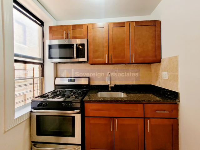 585 West 204th Street 4