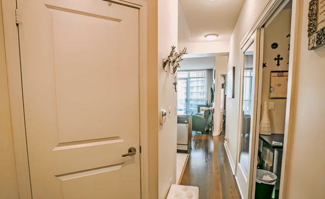 1108 - 80 Absolute Avenue 3