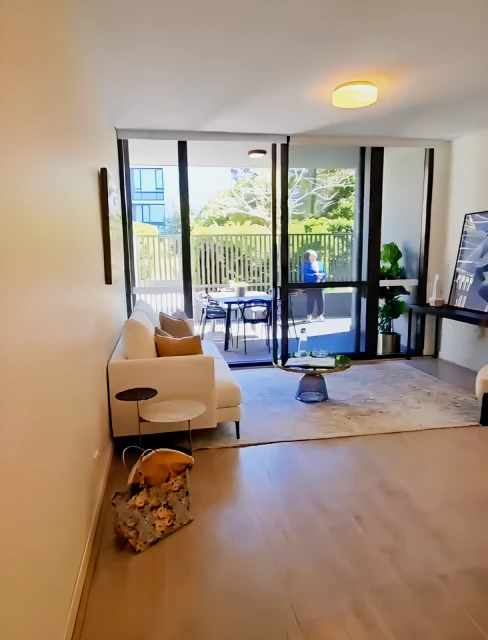 34 Rothschild Ave 2