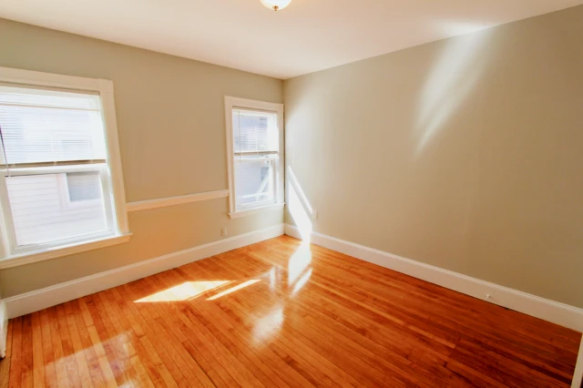 34 Russell st. 4
