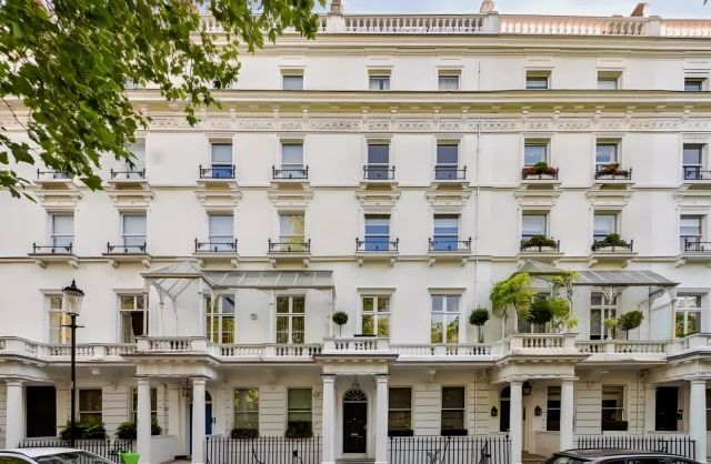 LH-Cadogan Place 3