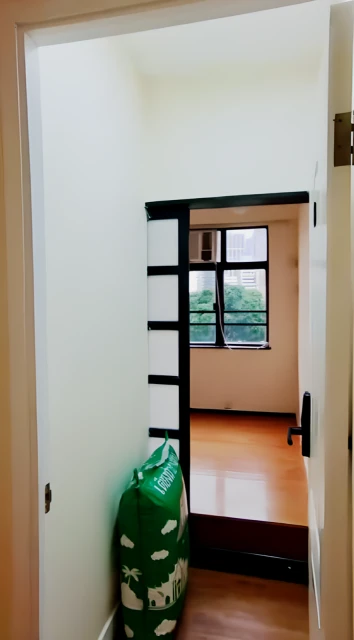 Room 2, 130 Tung Lo Wan Road 2