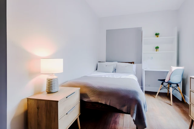 33 Elmsthorpe Avenue 1