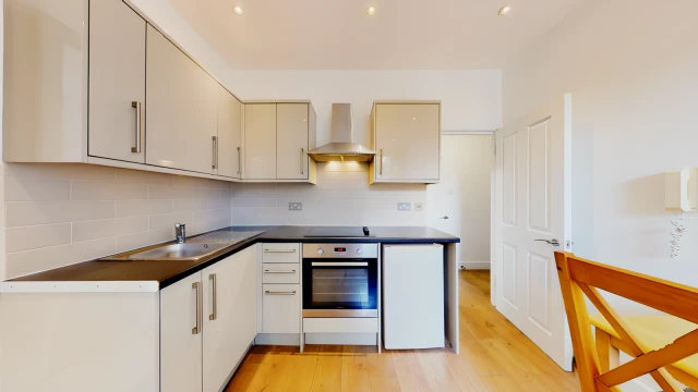 Nevern Place 27743# 4