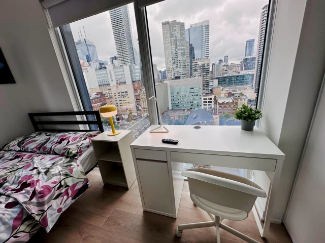 Pearson Housing - Dalhousie - Toronto student accommodation - Silver Plus Room