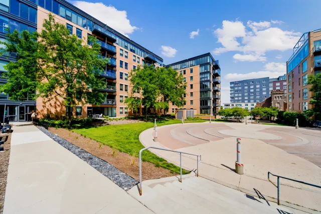 1717 Apartments 4