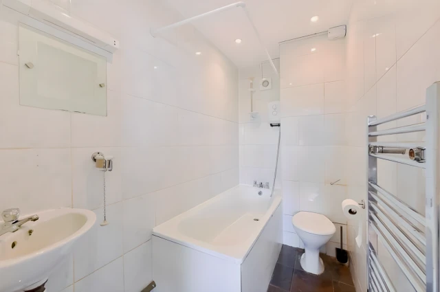 Kensington High Street 28110# 3