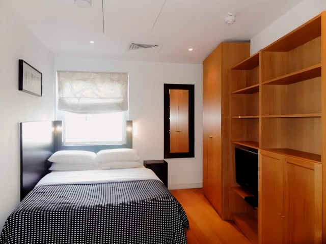 Cartwright Gardens 28154# 3