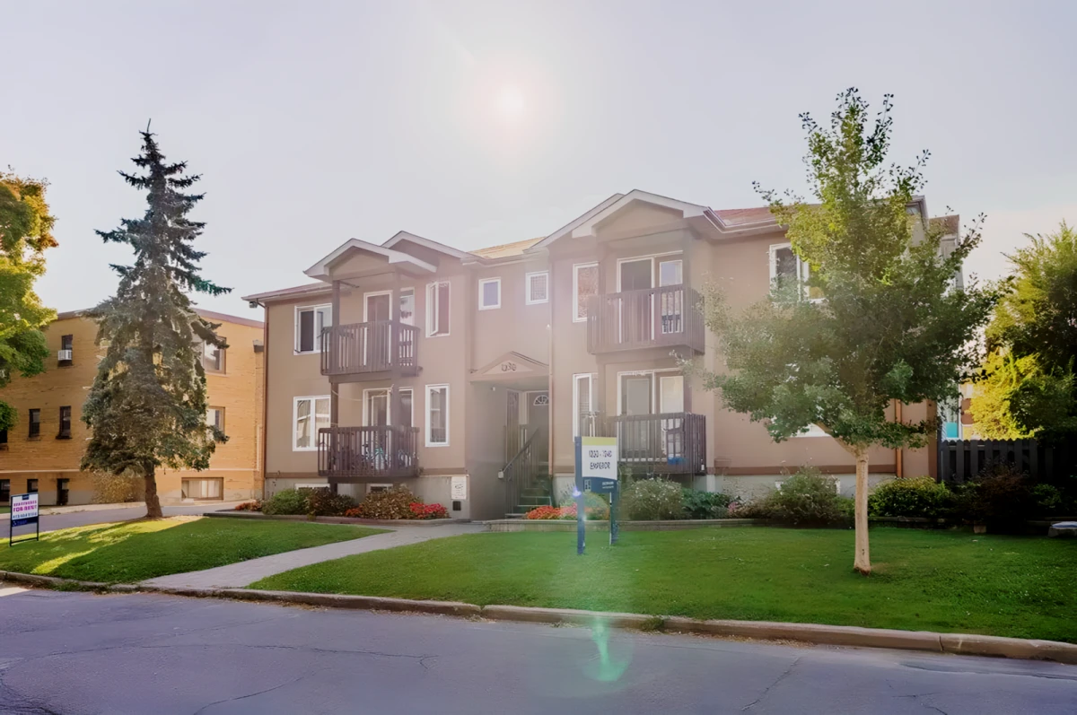 Arbor Village - 1230-1240 Emperor 0