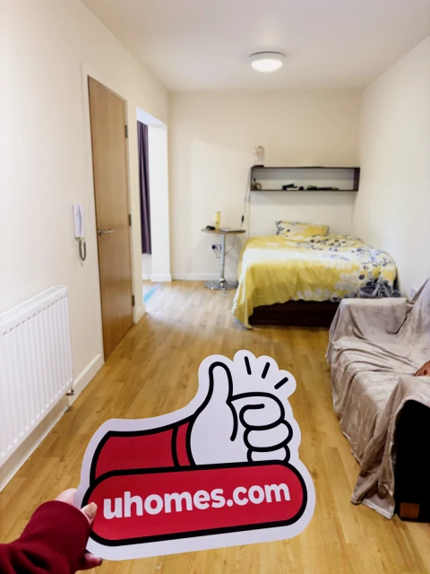 uhomes.com | Student Accommodation, Housing, Flats, Apartments for Rent