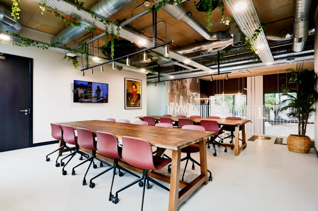 Cross Belgrave Street 28845# 1