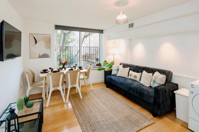 Laugan Walk 29082# 1