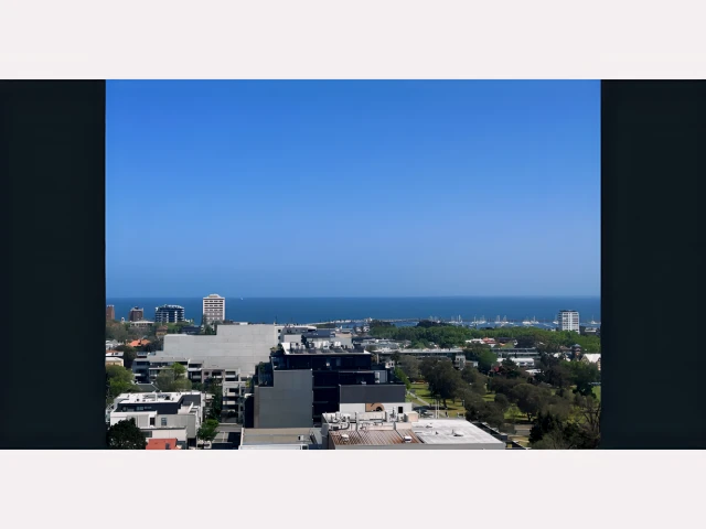 6 Saint Kilda Road 2