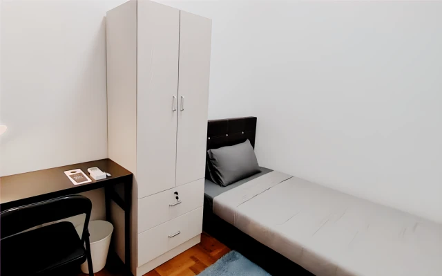 Lakepoint Condo - BESPOKE 1