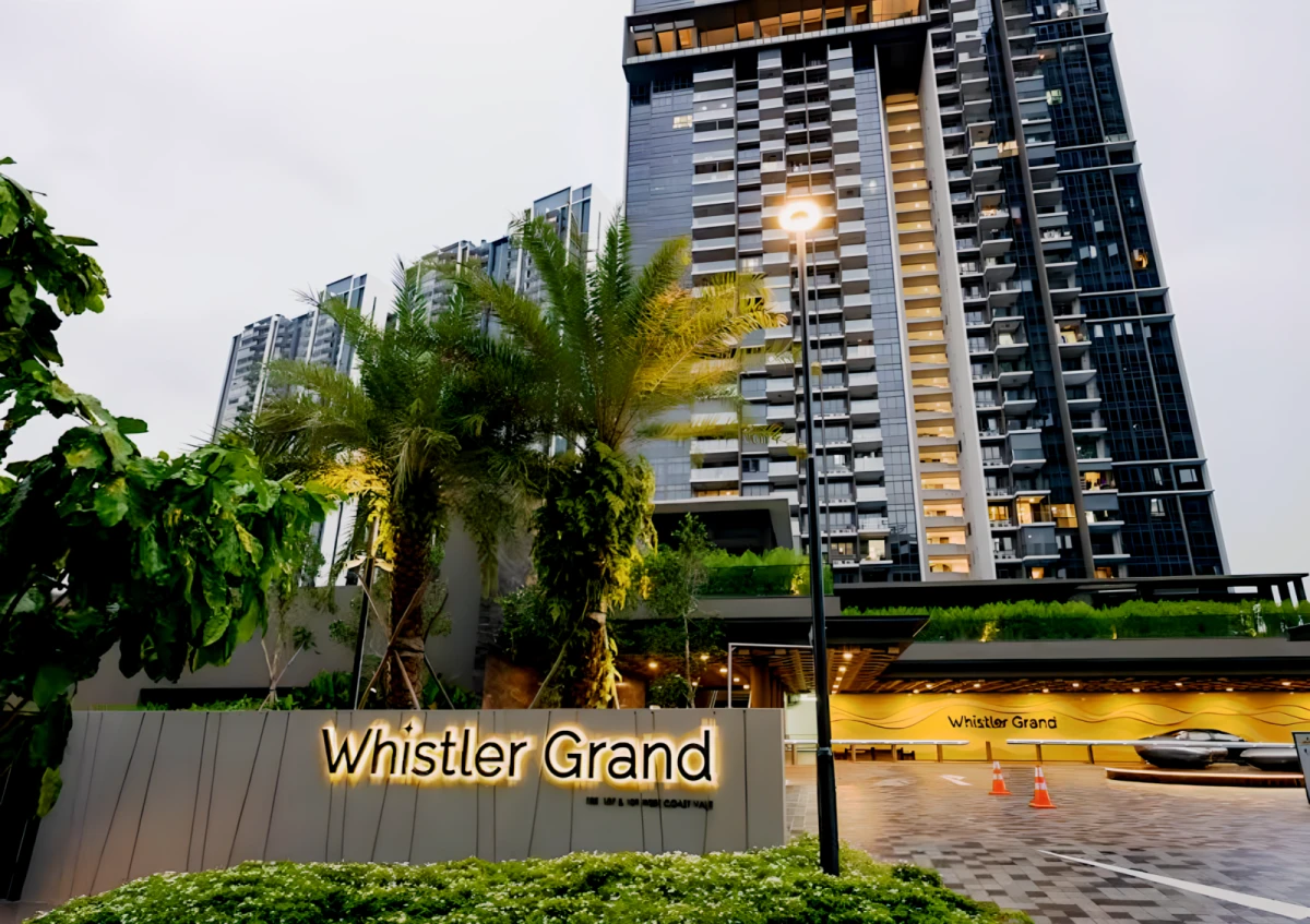 Whistler Grand - Allan 0
