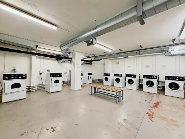 Week Street 29631# 3