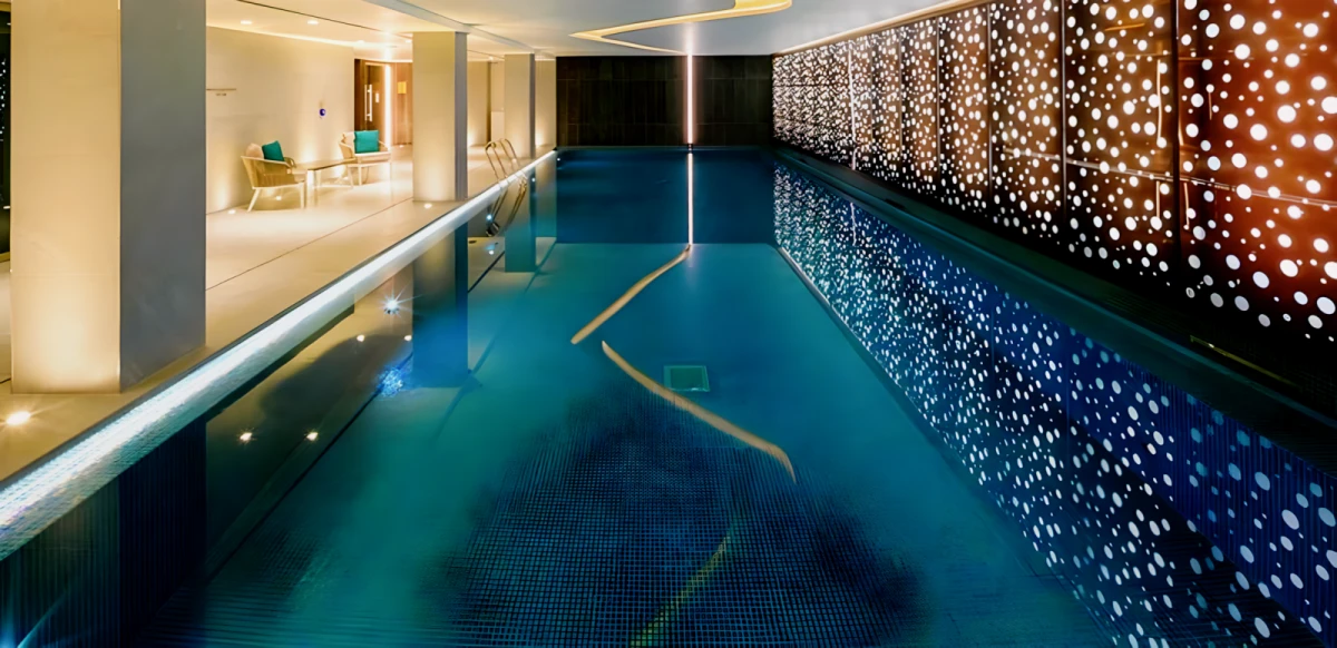 Royal Warwick Square 0