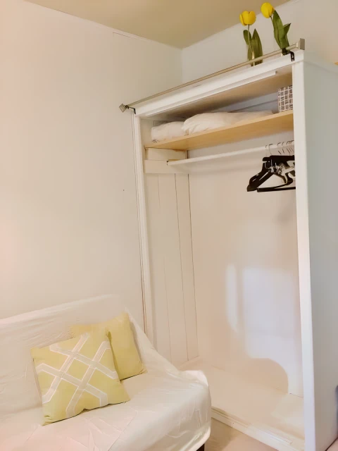 North Seattle Cozy Bedroom 1