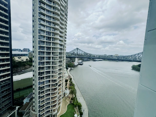 35 Howard St 1